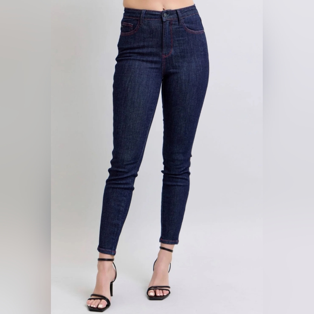 Judy Blue High Rise Dark Wash Heart Shaped Pockets Skinny Jeans Stretch 9/29 - Picture 3 of 15